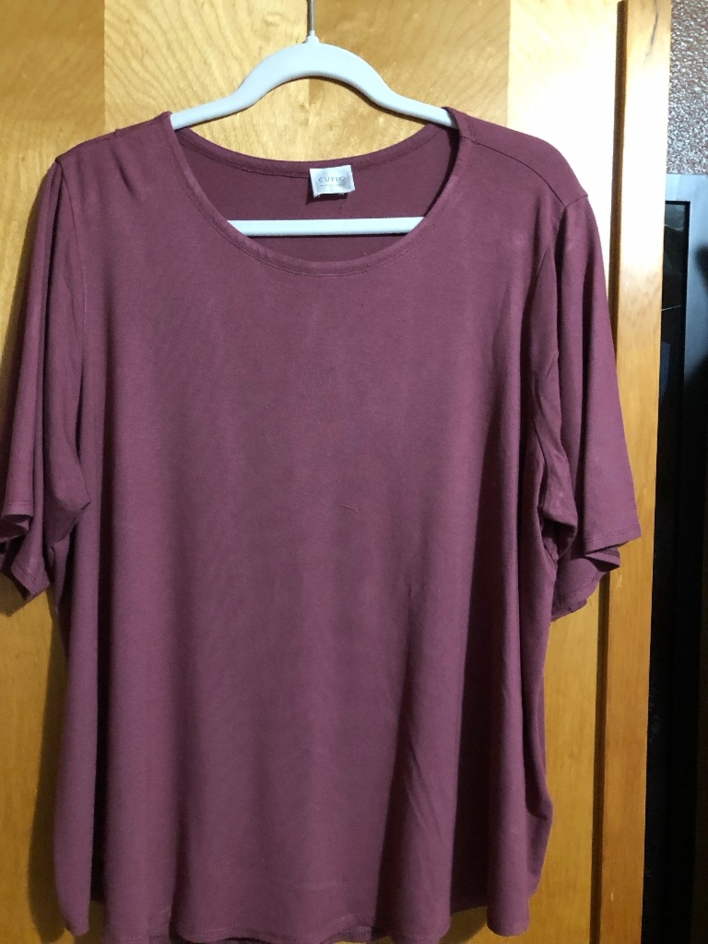 Cupio Wine color tee shirt